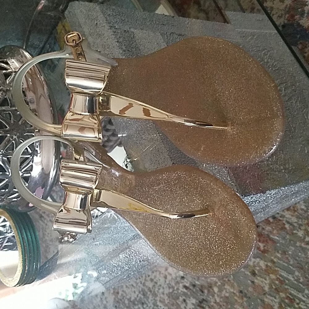 BCBGeneration Thong Sandal
